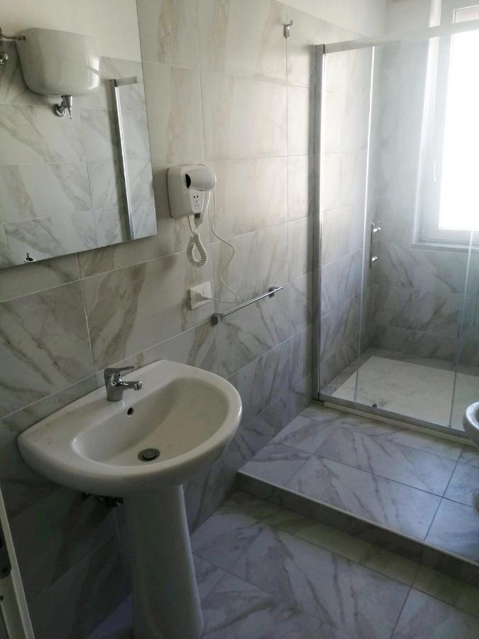 Le Solite Holiday Rooms 산테우페미아 라메지아 외부 사진